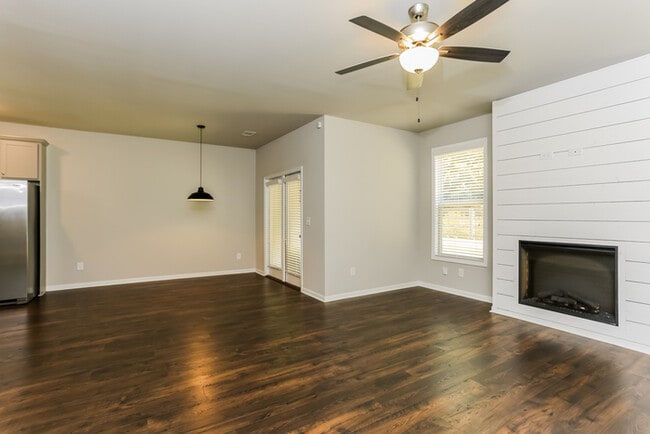 Building Photo - 1143 Spring Marsh Ct NE