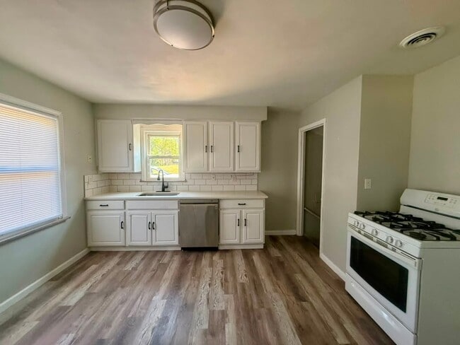 Photo - 700 Trebisky Rd (South Euclid, OH) House