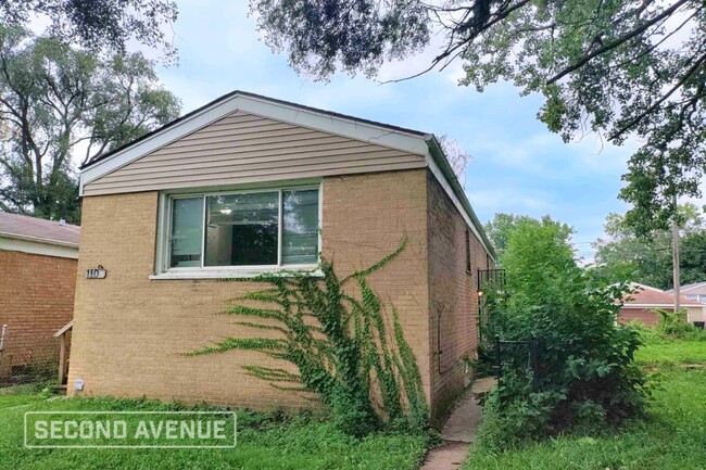 Building Photo - 1109 W 110th Pl