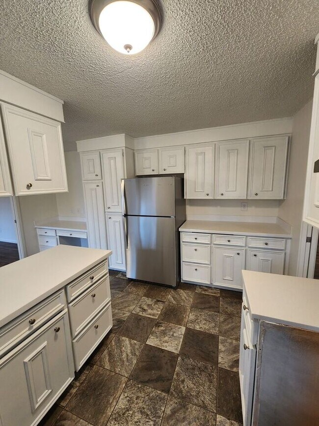 Foto del edificio - Nice 3 Bedroom Rambler In the Parkland/Spanaway Area!