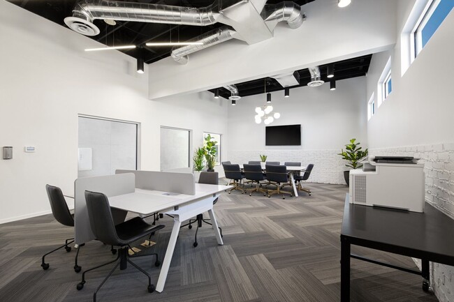 Interior Photo - shareDOWNTOWN - Arts District