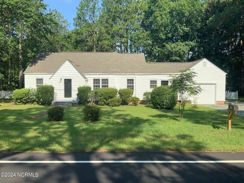 Foto principal - 1101 N Poplar St