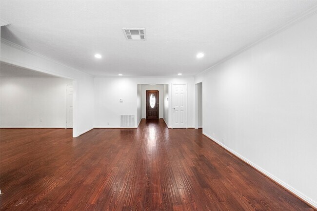 Foto del edificio - 2226 Droxford Dr