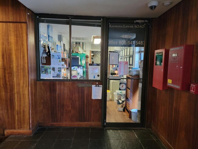 Foto del edificio - 2444 Hihiwai St