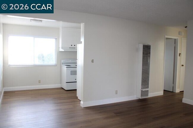 Foto del edificio - 5234 Sacramento Ave