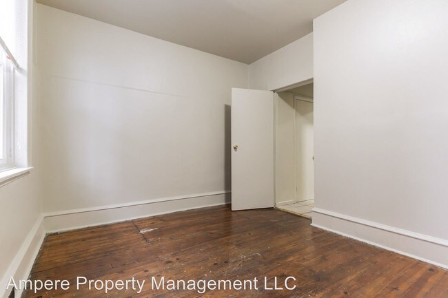 Building Photo - 1242 S 51st St