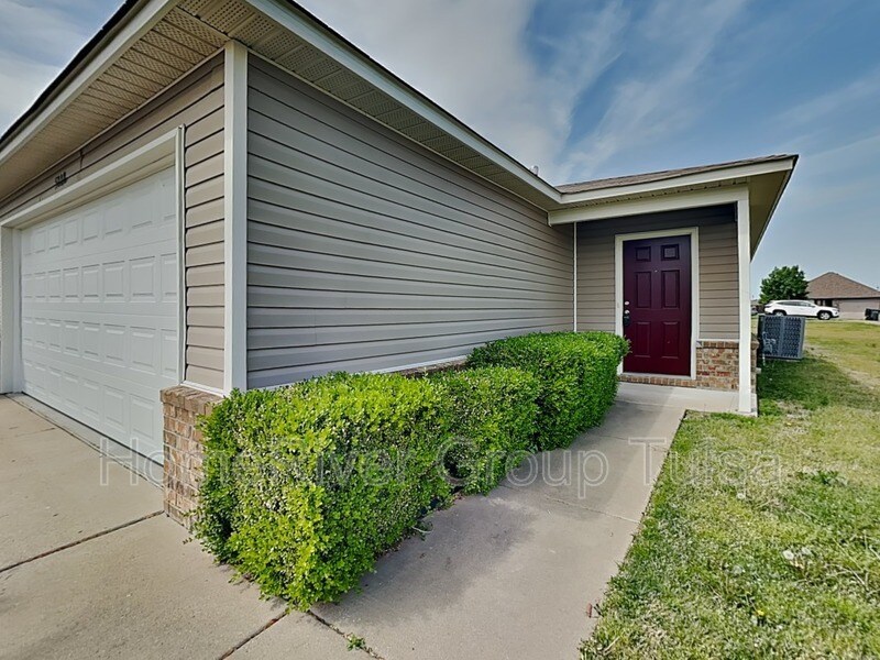 Primary Photo - 5808 N 34th St