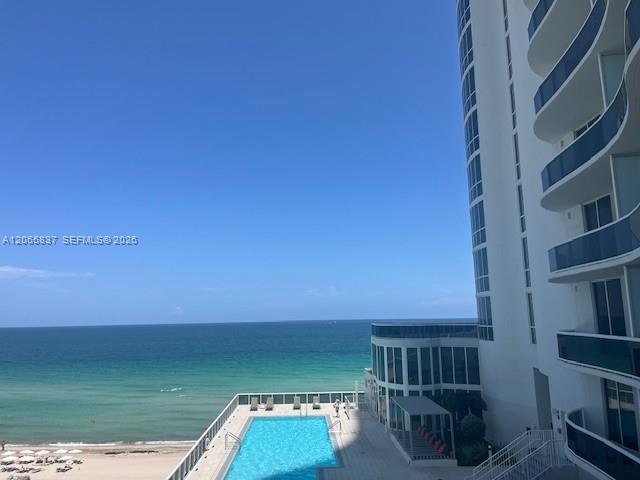 Foto del edificio - 15901 Collins Ave