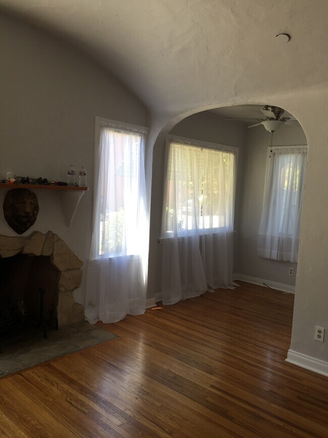 Foto del edificio - 4174 Ince Blvd