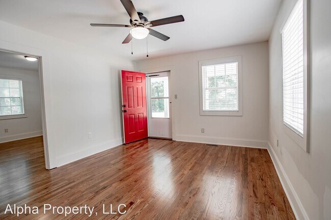 2 Br 2 Bath House 113 Crestview Dr House For Rent In Greenville Sc Apartments Com