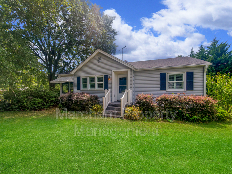 Primary Photo - 108 Dove Ln