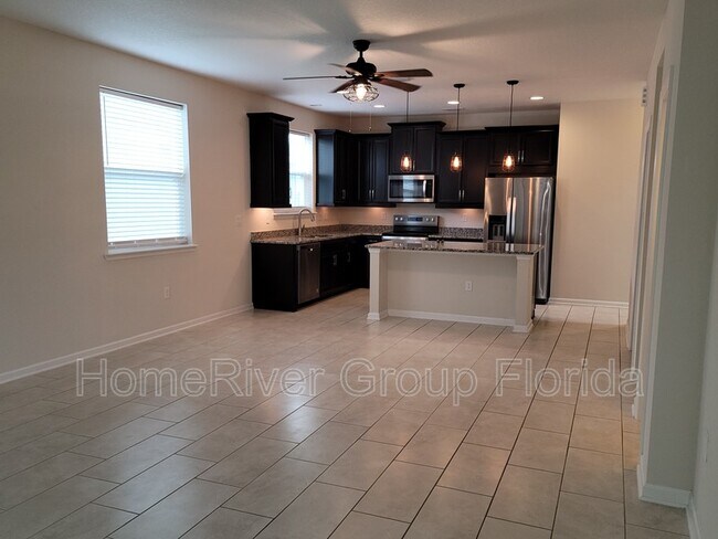 Building Photo - 14837 Rain Lily St