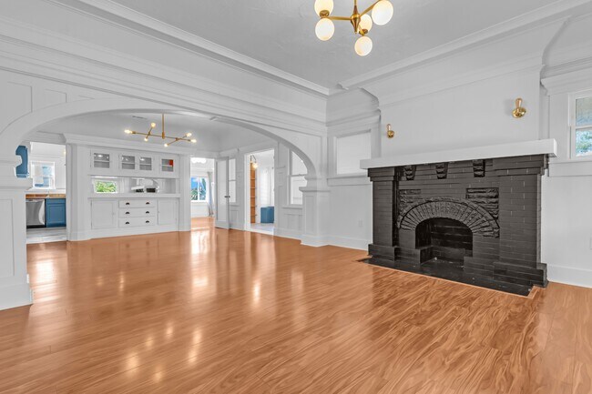 Foto del edificio - 1866 W 41st Dr
