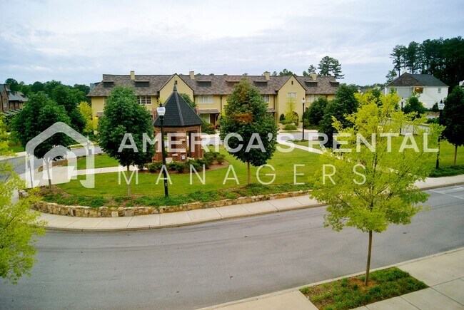 Foto del edificio - Beautiful Loft Style Townhome For Rent off...