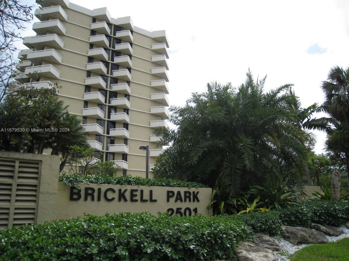 Foto principal - 2501 Brickell Ave