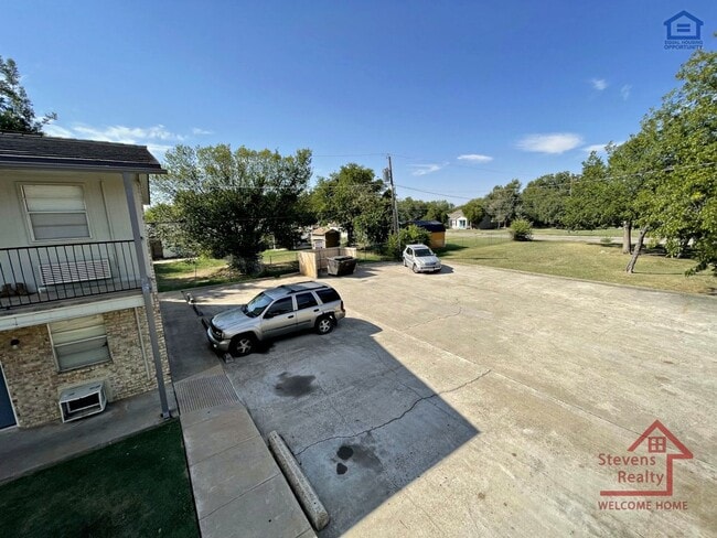 Foto del edificio - 1502 NW Kingsbury Ave