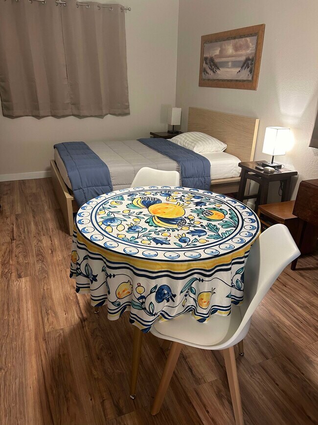 Foto del edificio - 32800 Nameless Ln (Cottage)
