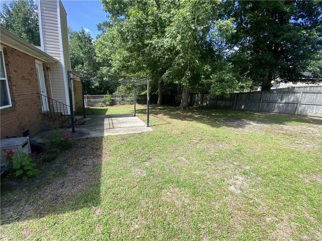 Building Photo - 3024 Coachway Dr