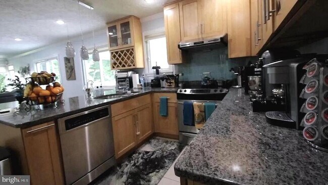 Foto del edificio - 11120 Lake Breeze Dr