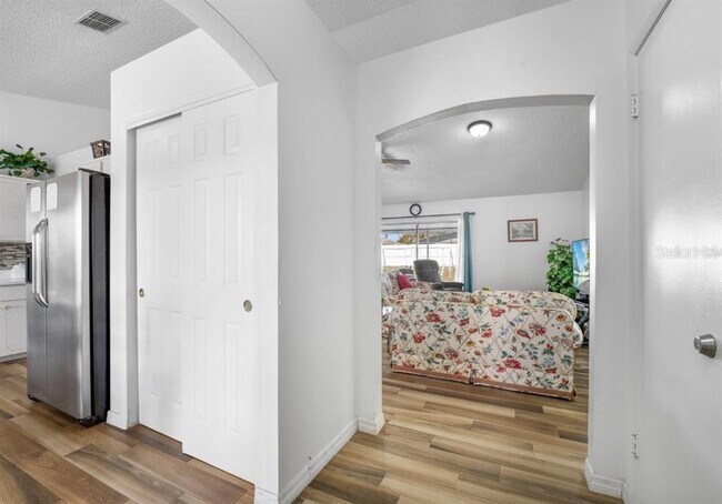 Foto del edificio - 1065 Jason Ridge Ct