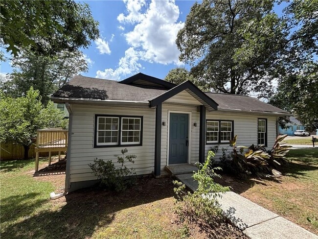 Foto del edificio - 2469 Glynn Dr SE