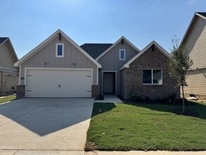 Building Photo - 6029 Freedom Dr