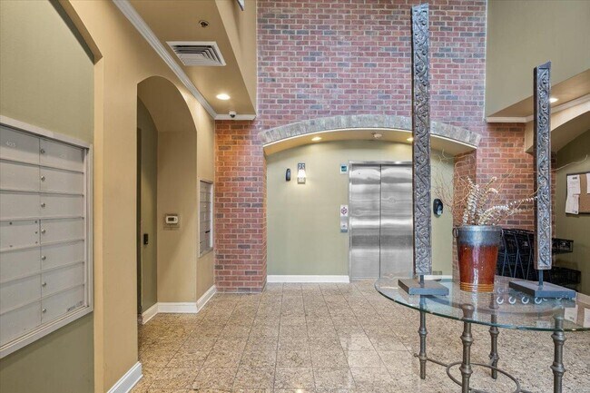 Building Photo - 665 Tennessee St