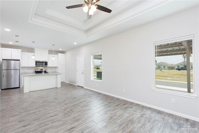 Foto del edificio - 5 Sandpiper Ave