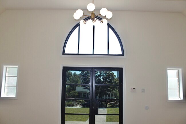 Foto del edificio - 306 N Rosedale Ave