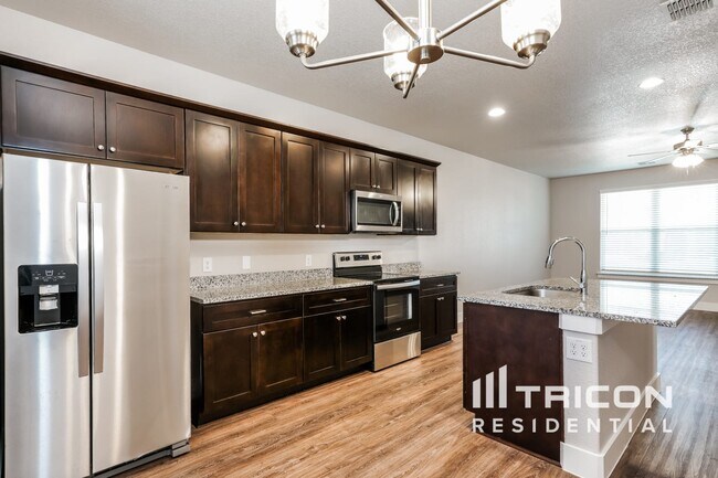 Building Photo - 10353 Ft Teran Trl