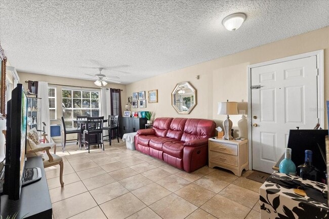 Foto del edificio - 1063 S Hiawassee Rd