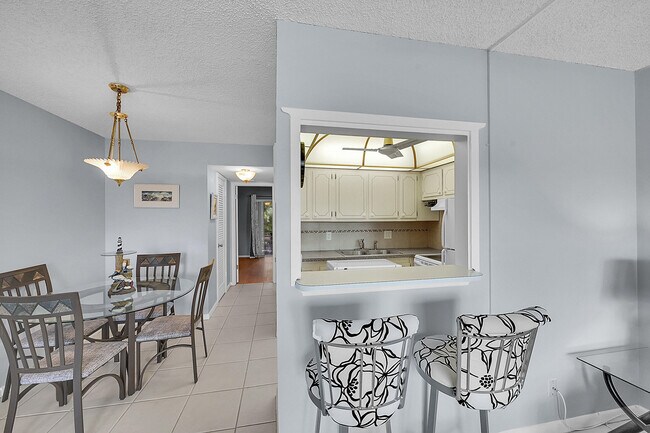 Building Photo - 371 Durham Cir