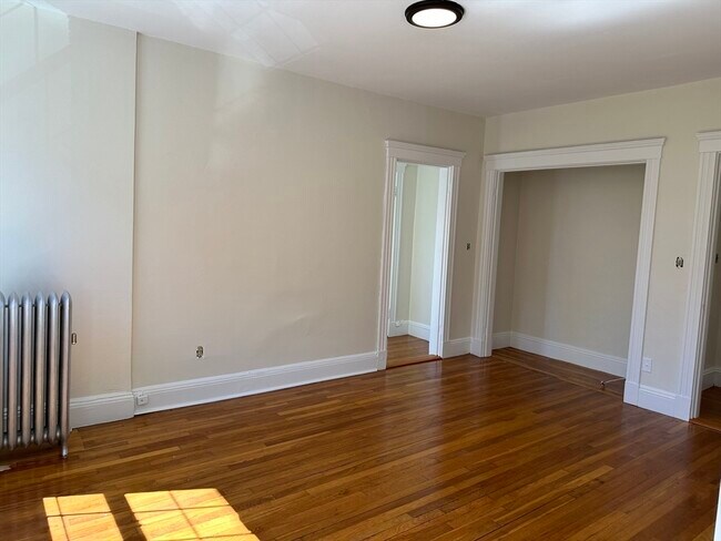 Building Photo - 1 Craigie St