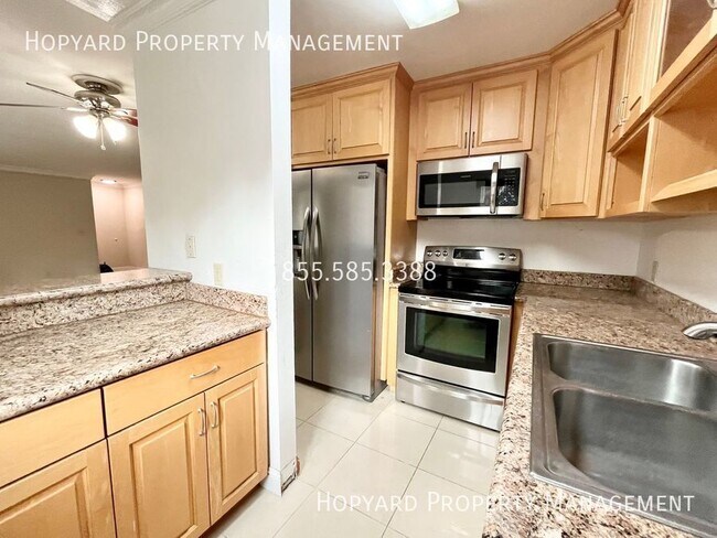 Foto del edificio - 3 Bedroom Condo in Lovely Community Availa...