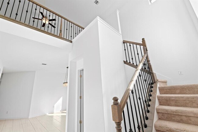 Building Photo - 1128 Ridge Runner Dr