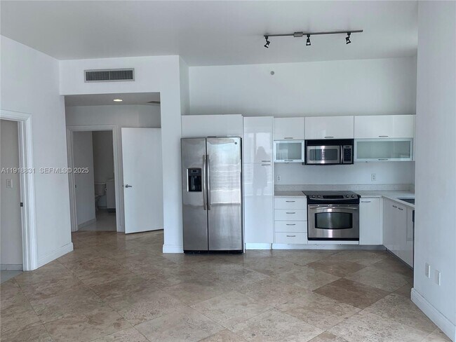 Foto del edificio - 133 NE 2nd Ave