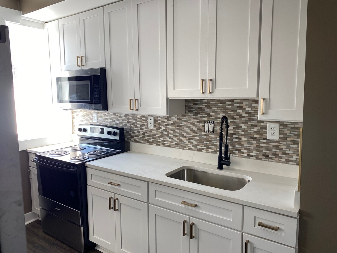 Photo - 100 N Hilton St-D AVAILABLE $700