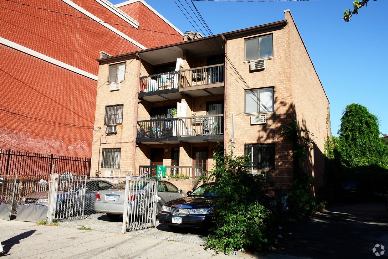Primary Photo - 13309-13311 41st Rd