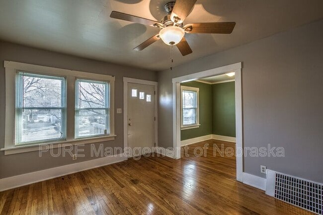 Building Photo - 994 S 50th St