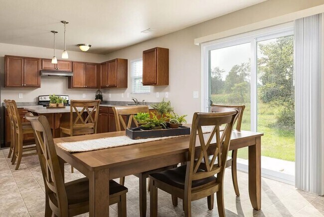 Building Photo - Large 4 Bedroom Newer Home for Lease