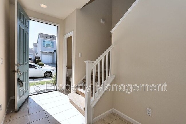 Building Photo - 2488 Ben Ali Wy