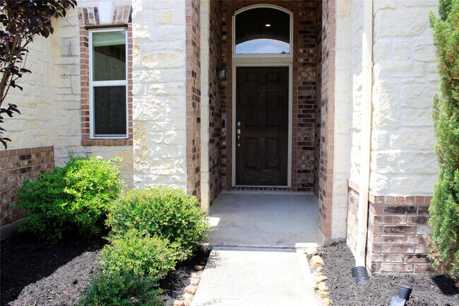Foto del edificio - 8727 Stoney Brook Ln