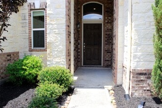 Building Photo - 8727 Stoney Brook Ln