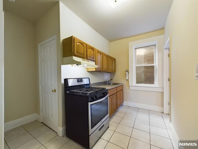 Photo - 413 Dodd St Apartment