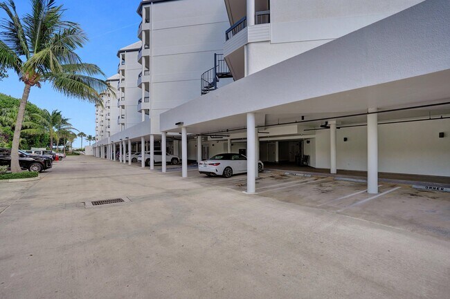 Building Photo - 120 S Ocean Blvd