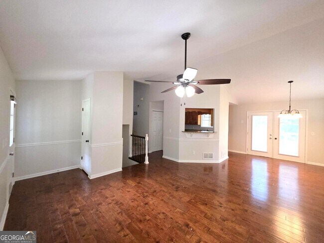 Foto del edificio - 570 Remington Ln