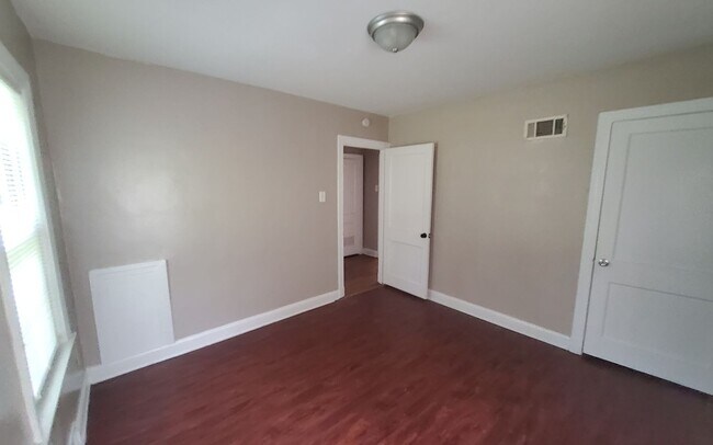 Foto del edificio - 947 Parkhaven Ln