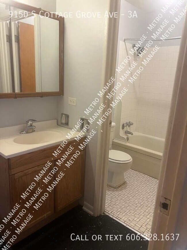 Building Photo - Two bedroom available for rent!!!