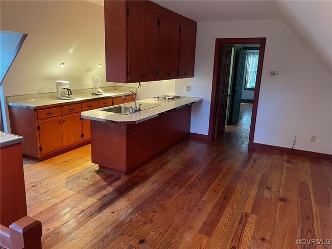 Foto del edificio - 14543 Mountain Rd