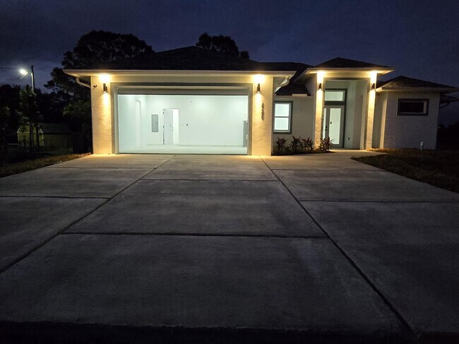 Foto del edificio - 239 Ave Del Centro